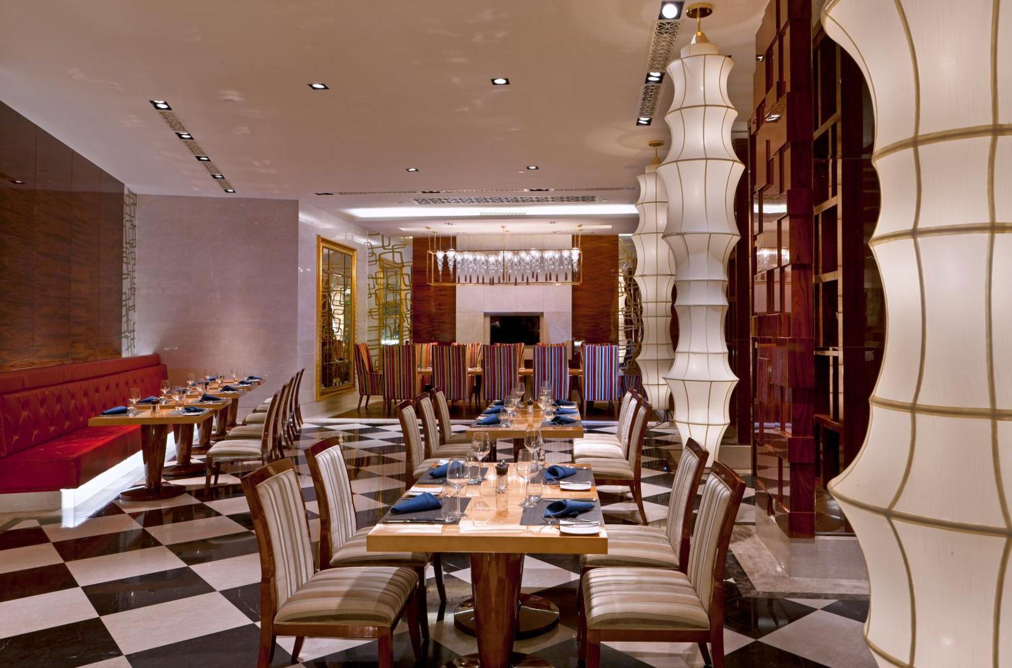 Sheraton Chongqing Hotel Εξωτερικό φωτογραφία