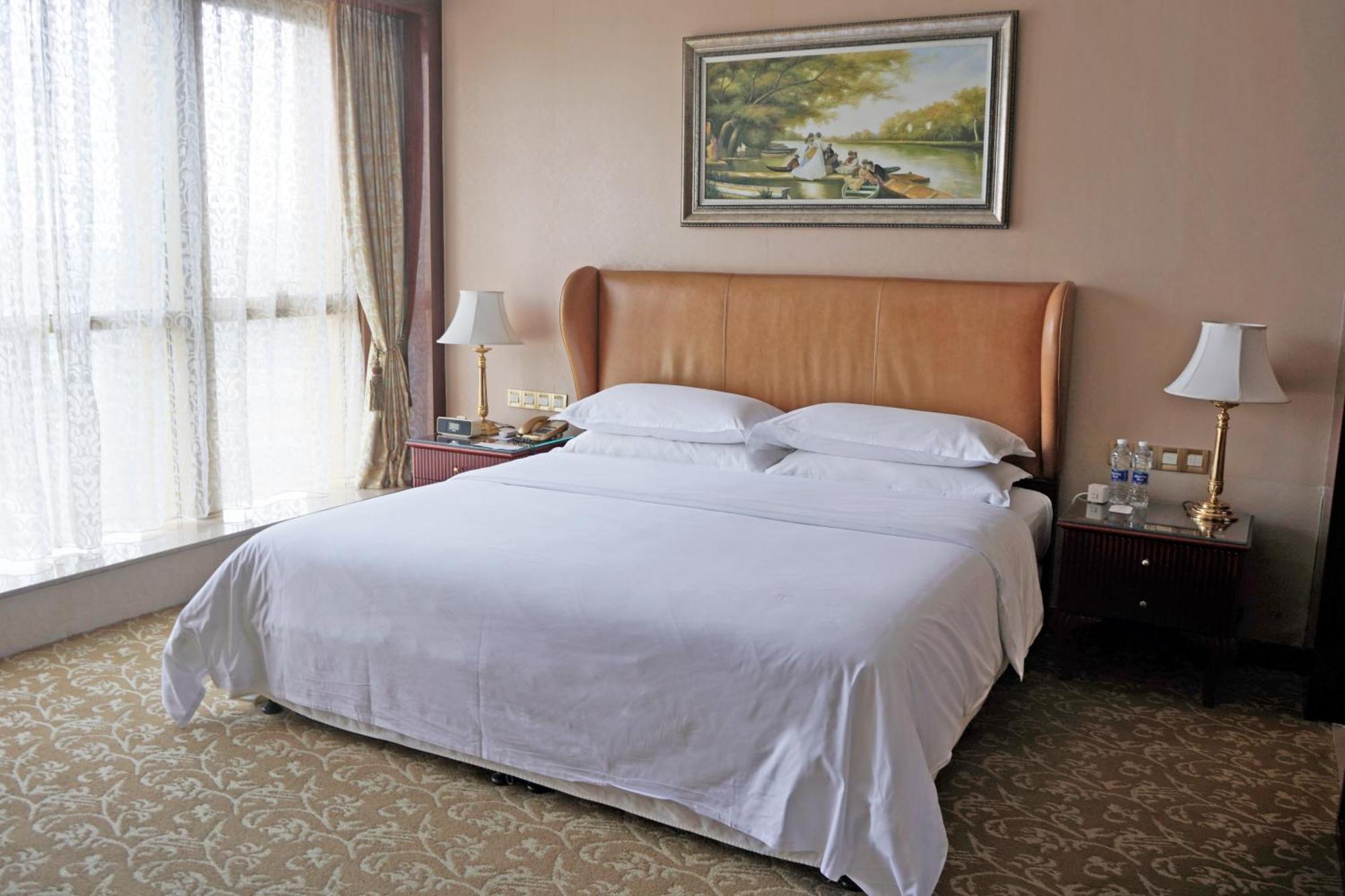 Sheraton Chongqing Hotel Εξωτερικό φωτογραφία
