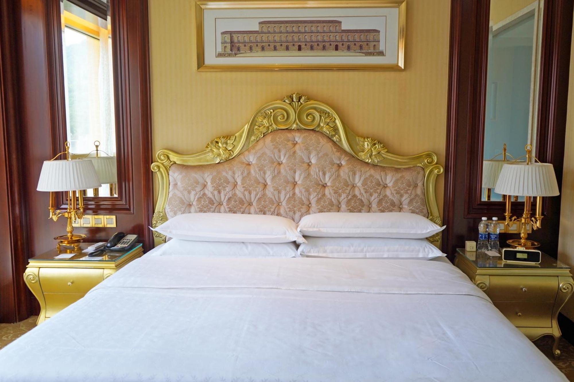 Sheraton Chongqing Hotel Εξωτερικό φωτογραφία