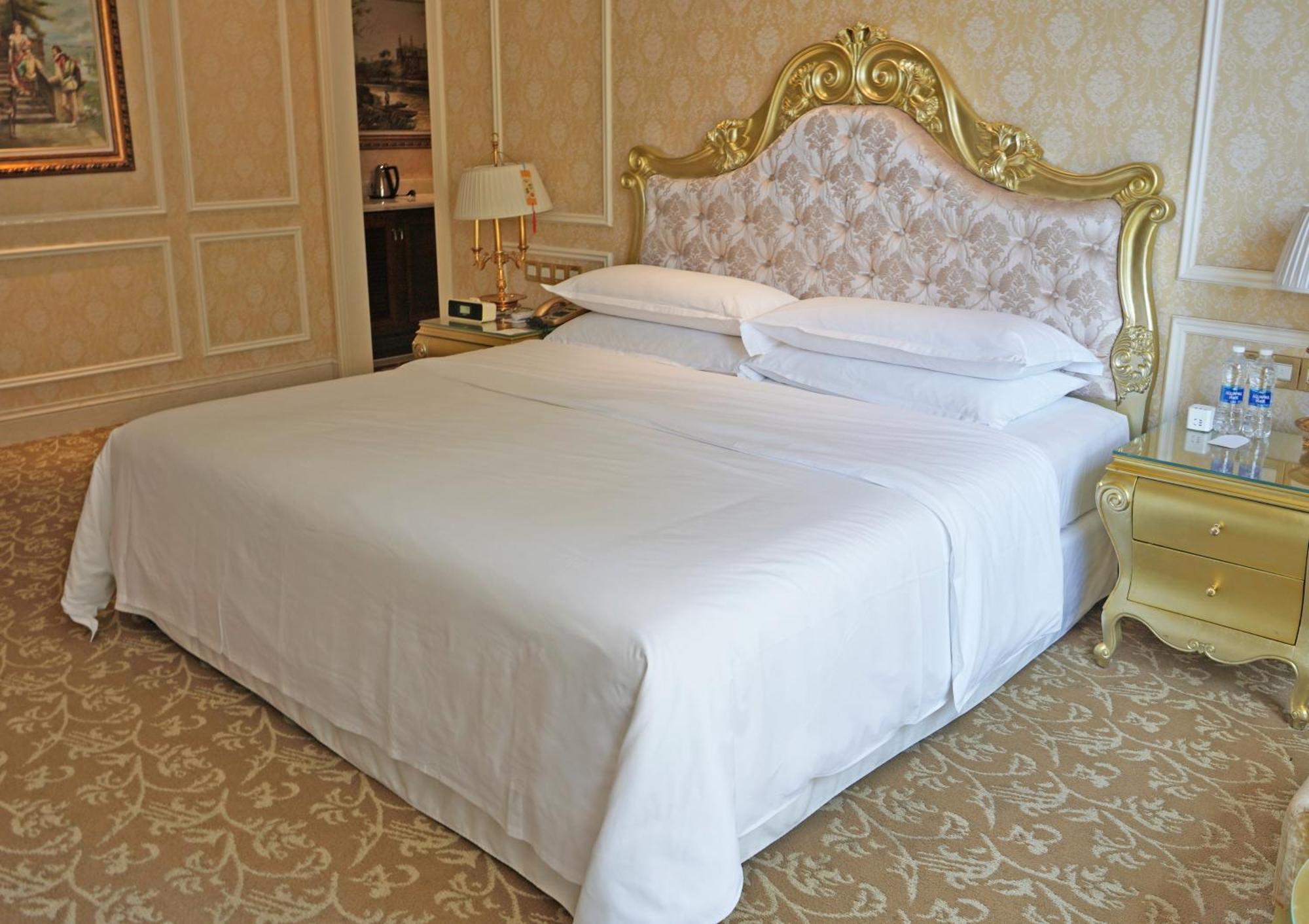 Sheraton Chongqing Hotel Εξωτερικό φωτογραφία